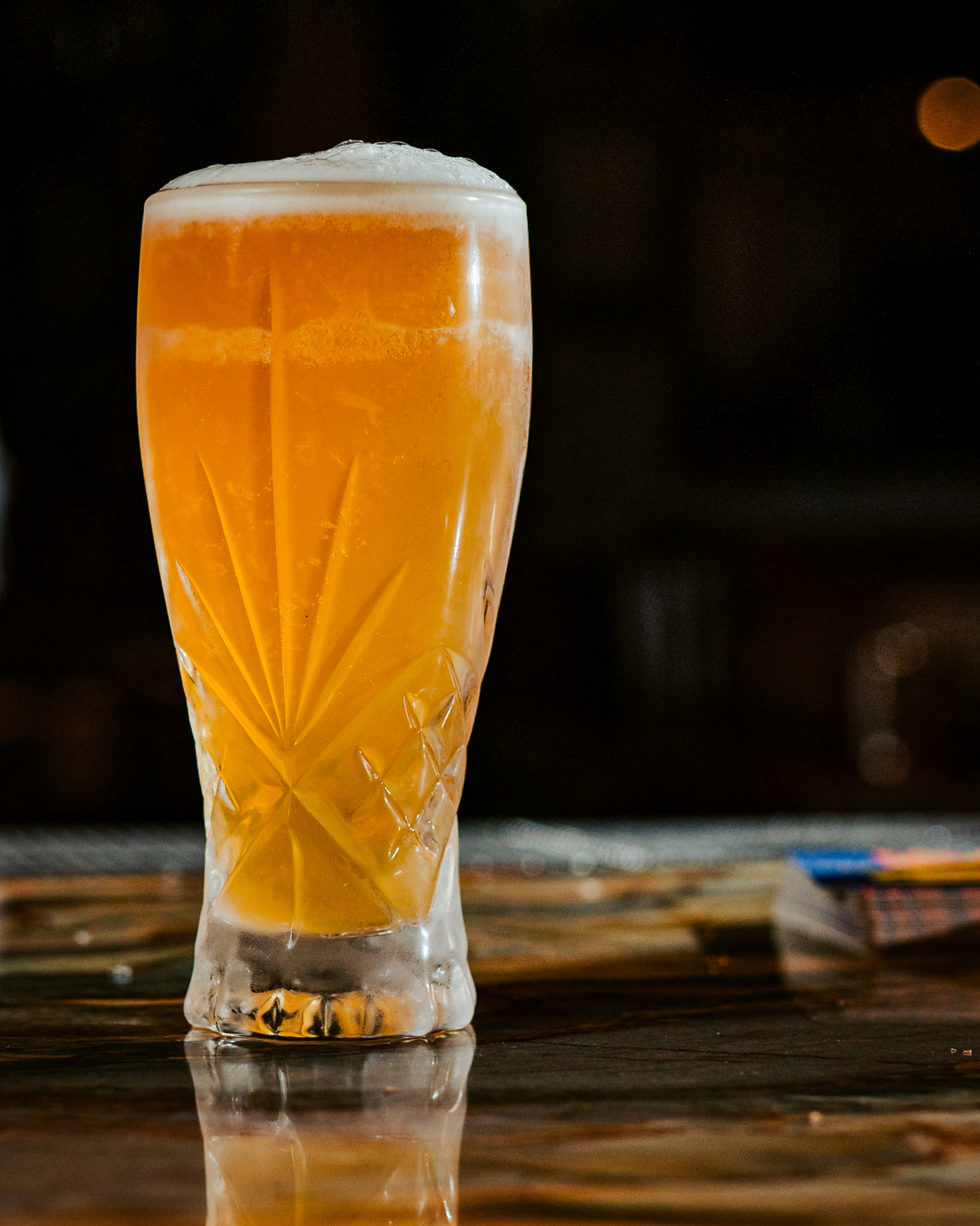 Majesty 16 oz. Pilsner