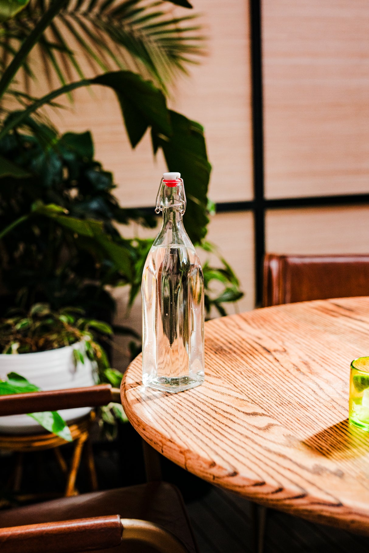 Square 1 L. Swing Bottle