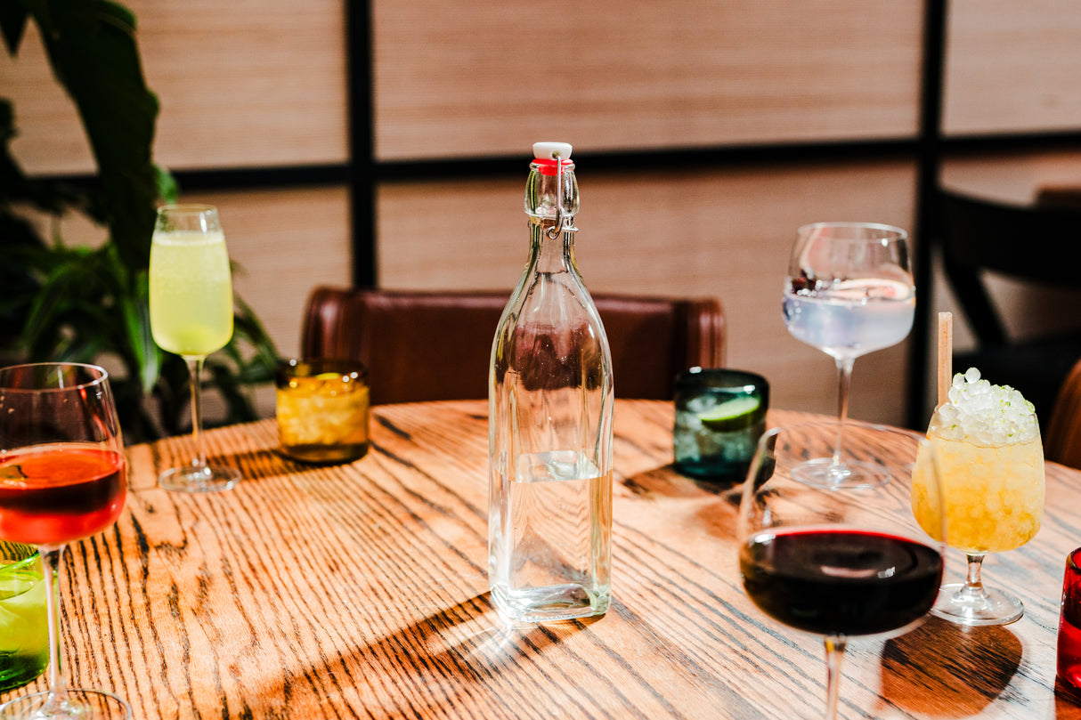 Square 1 L. Swing Bottle