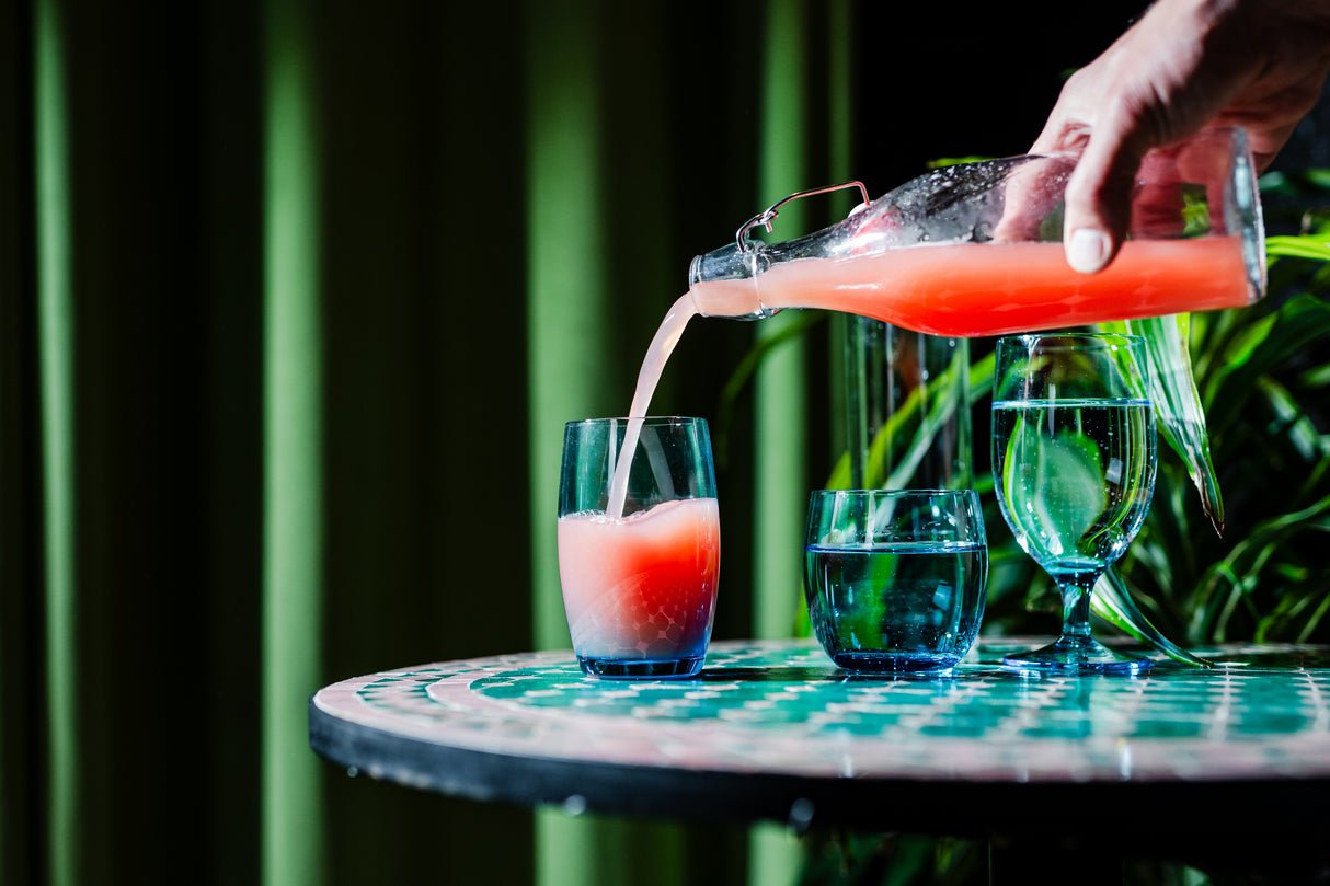 Square .5 L. Swing Bottle