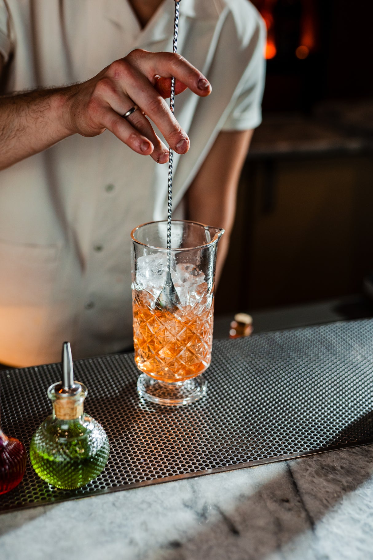 Majesty 22 oz. Footed Mixing Glass