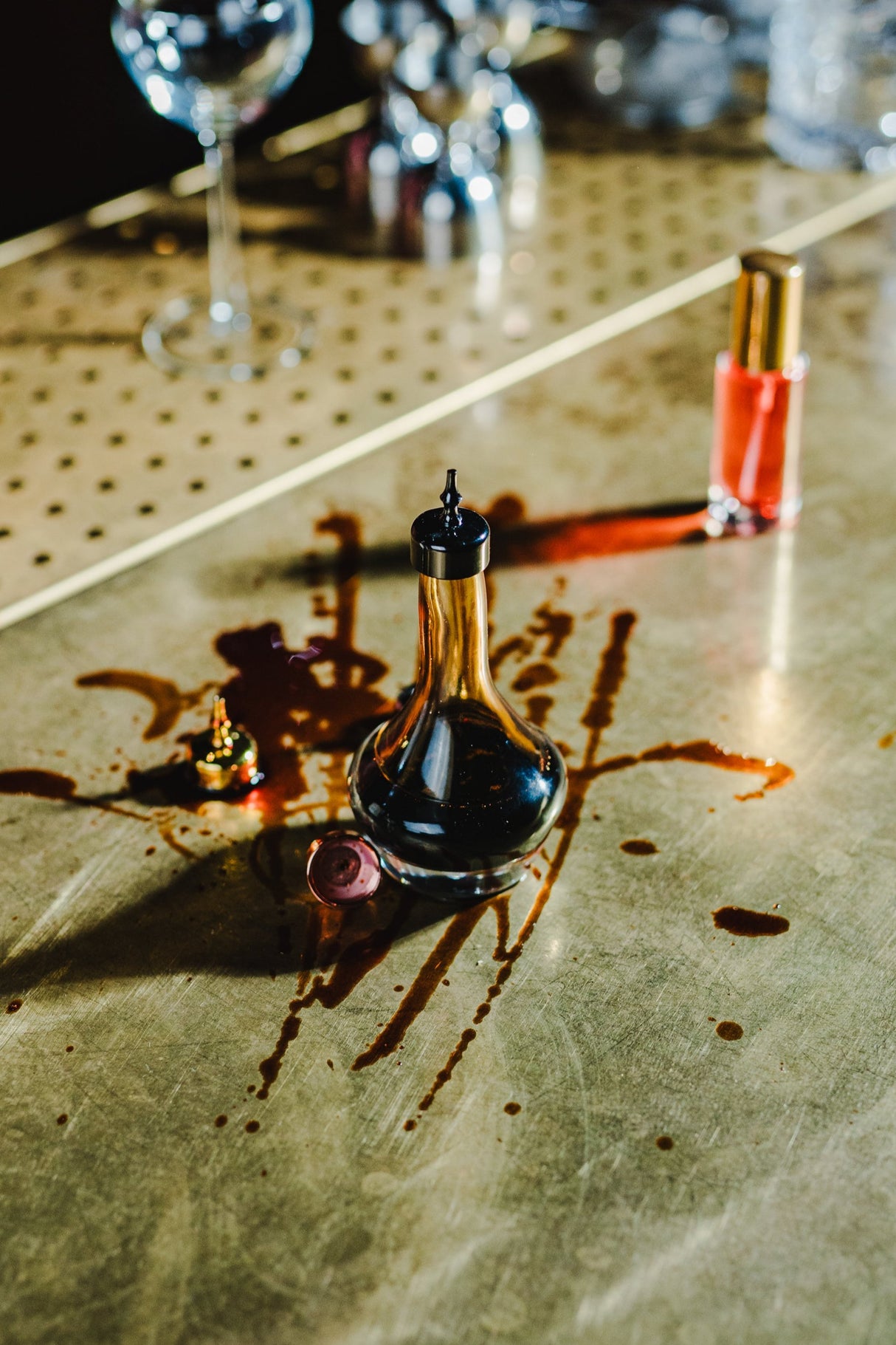 Threaded 3 oz. Heavy Sham Bitters Bottle w/ Black Top