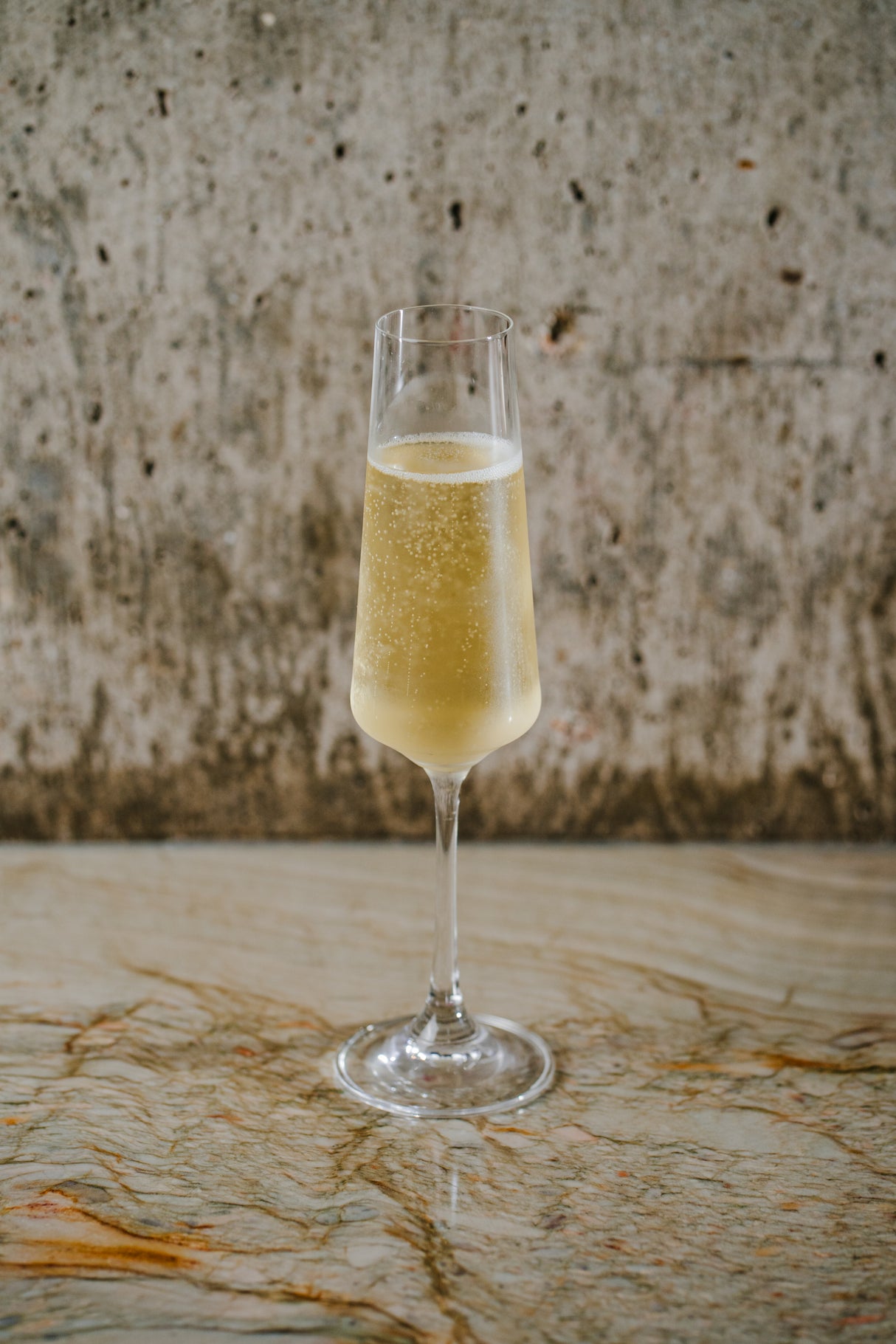 Trix 6.5 oz. Champagne