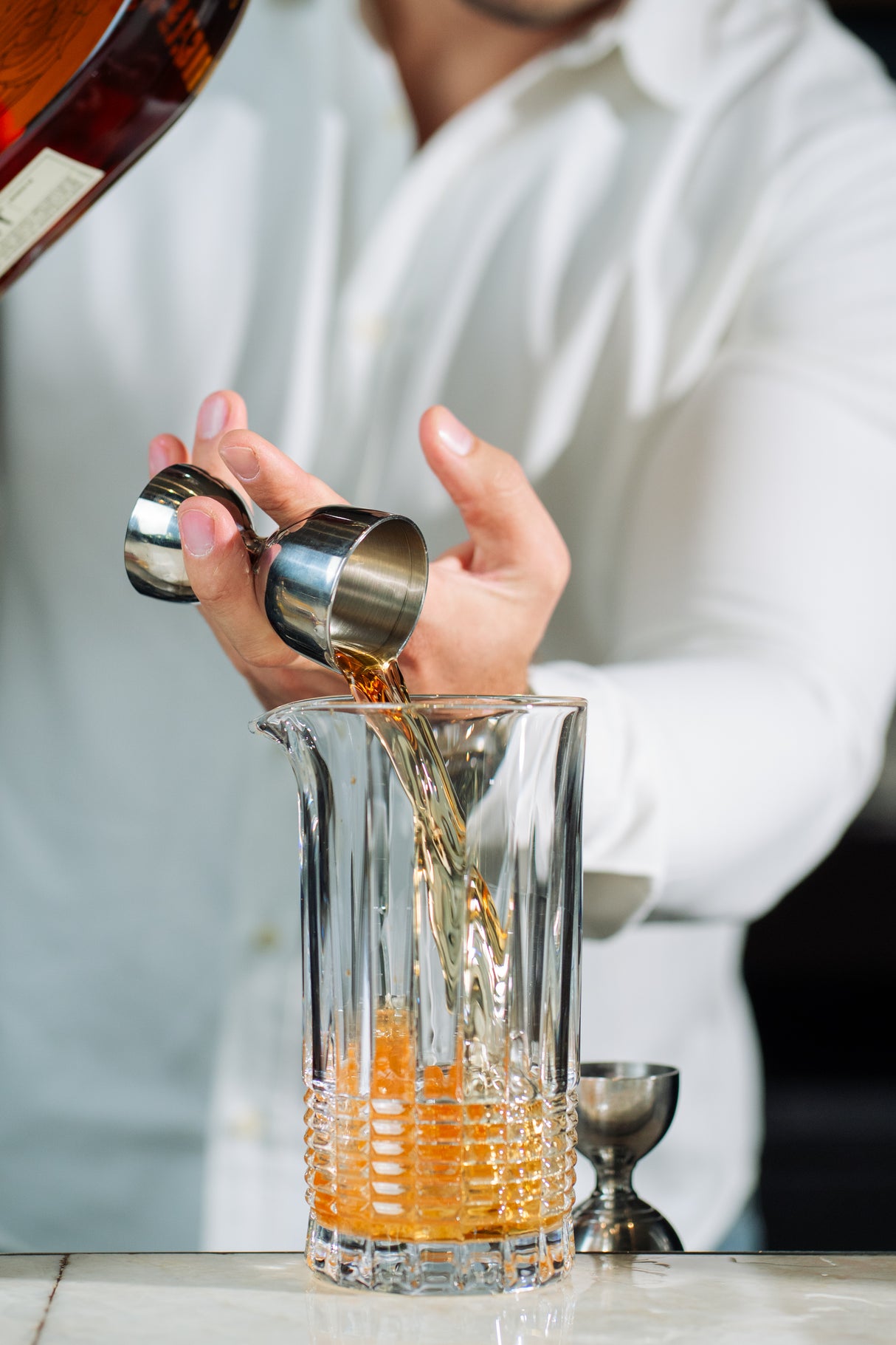 Peninsula 23 oz. Mixing Glass
